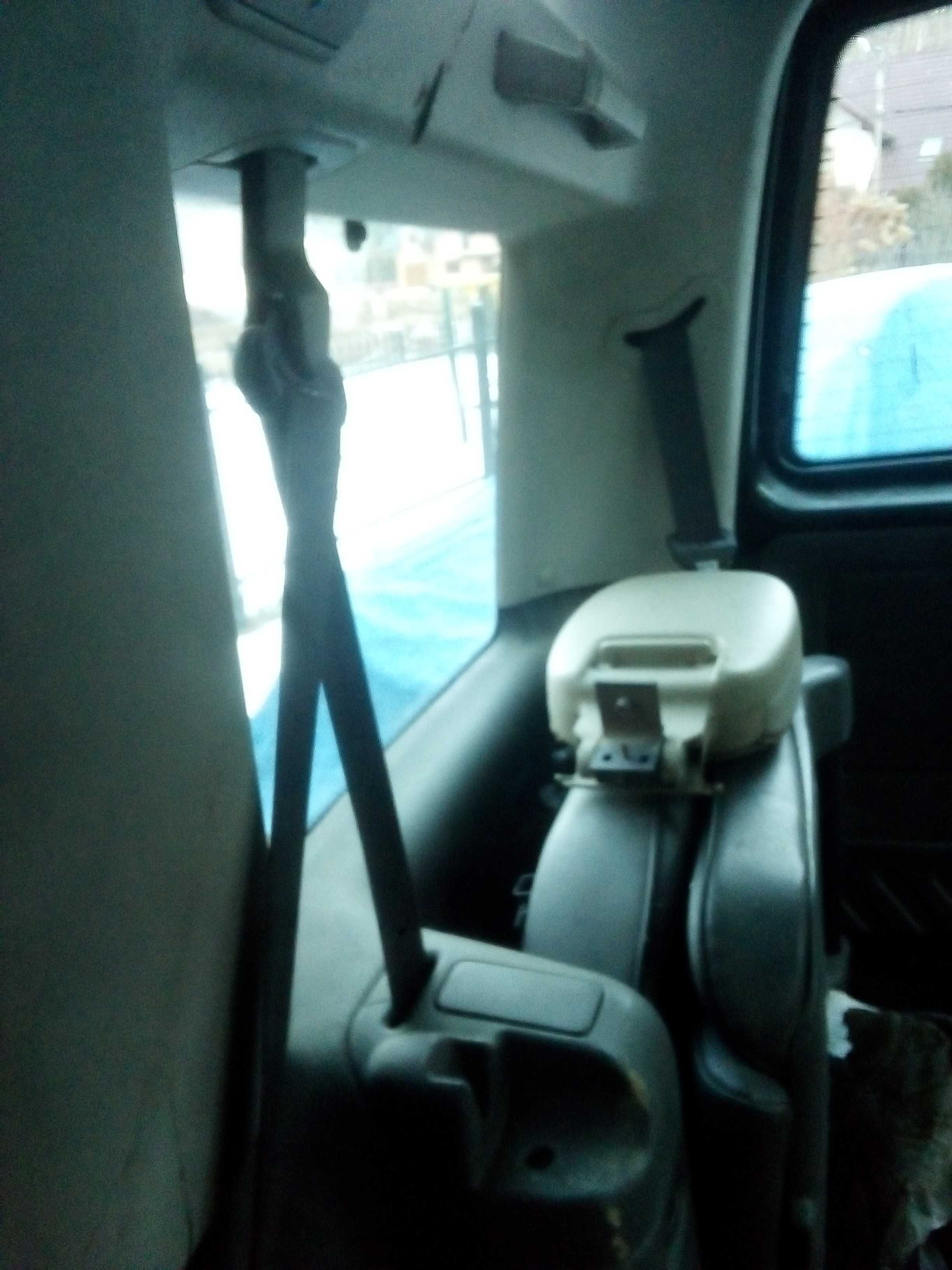Fotele siedzenia pasy 3 rząd albo kpl 7os land rover discovery 2 II