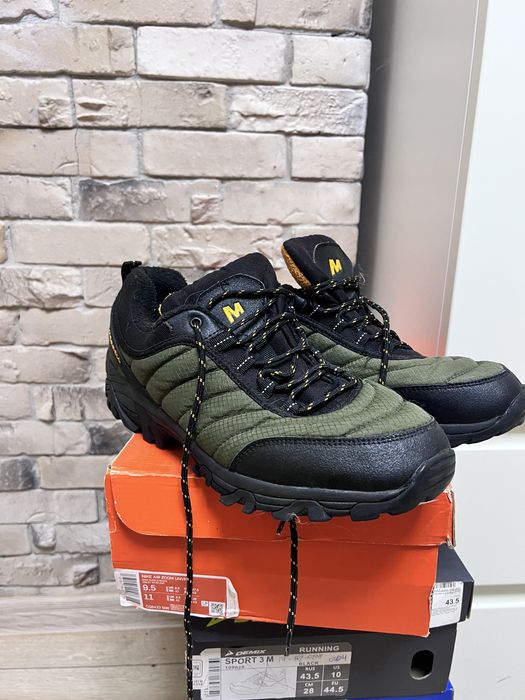 Кросівки на зиму