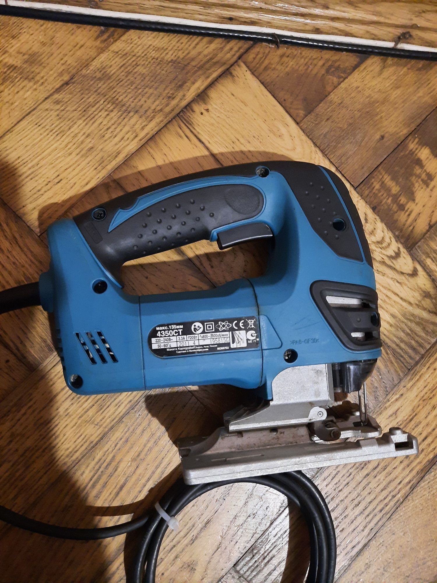 100% оригінал!!Лобзик Makita4350CT,720w,made in United Kingdom