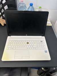 Laptop HP  model 15-da1027nw