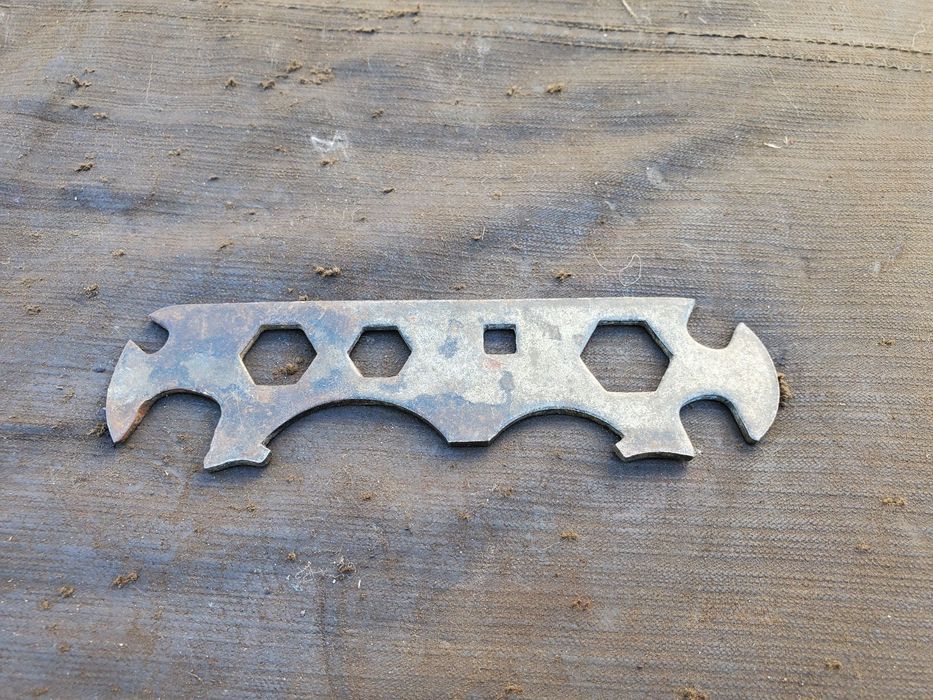 Продам Ключ семейный ключ велосипедный ключ велосипеда СССР