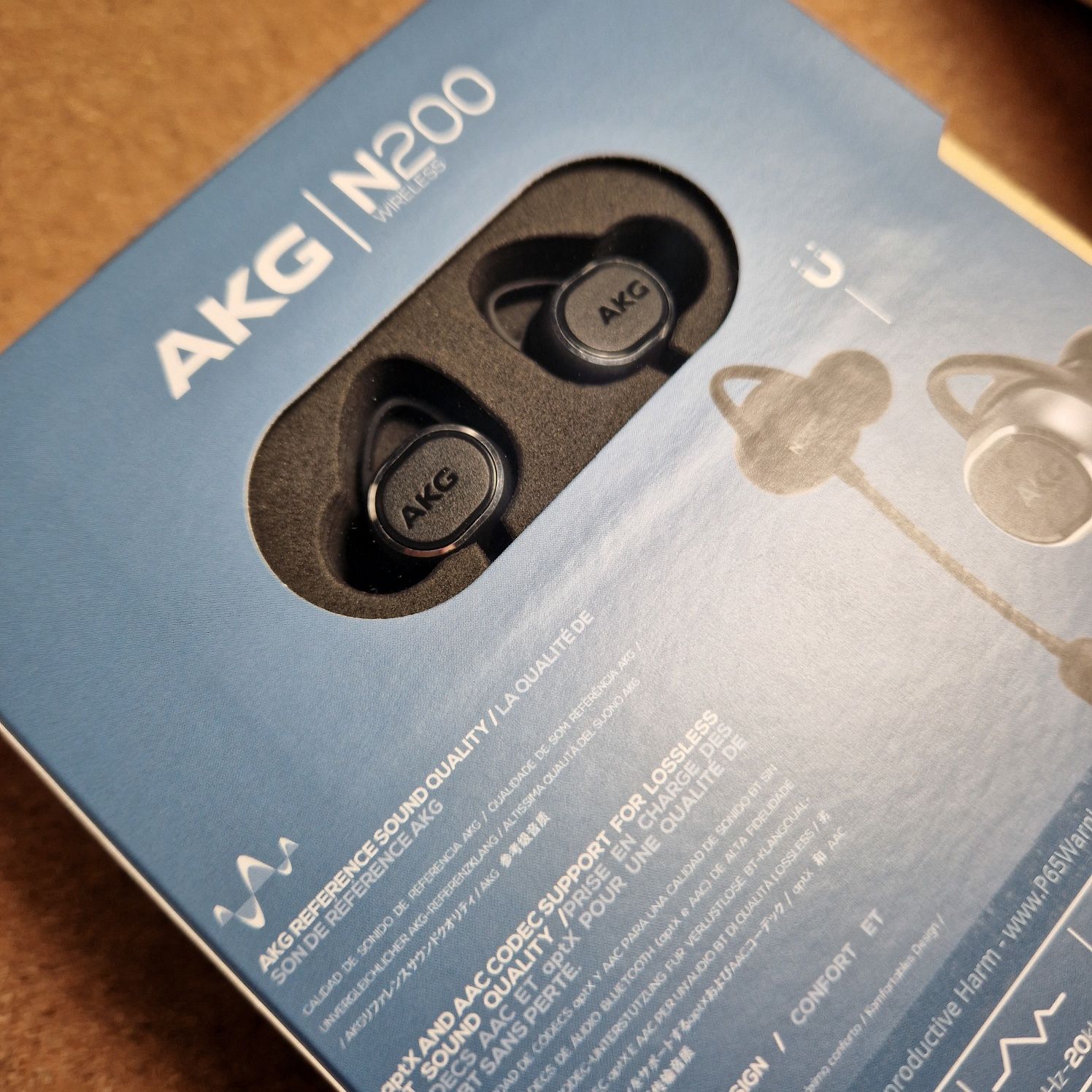 Auriculares AKG N200