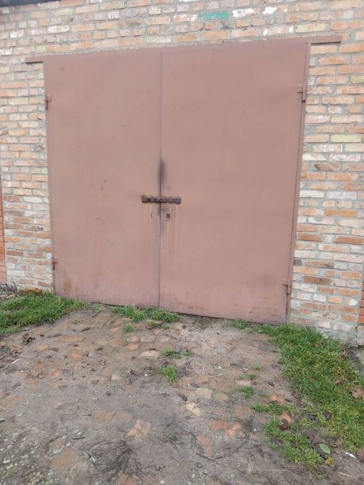 Здам гараж в центрі міста