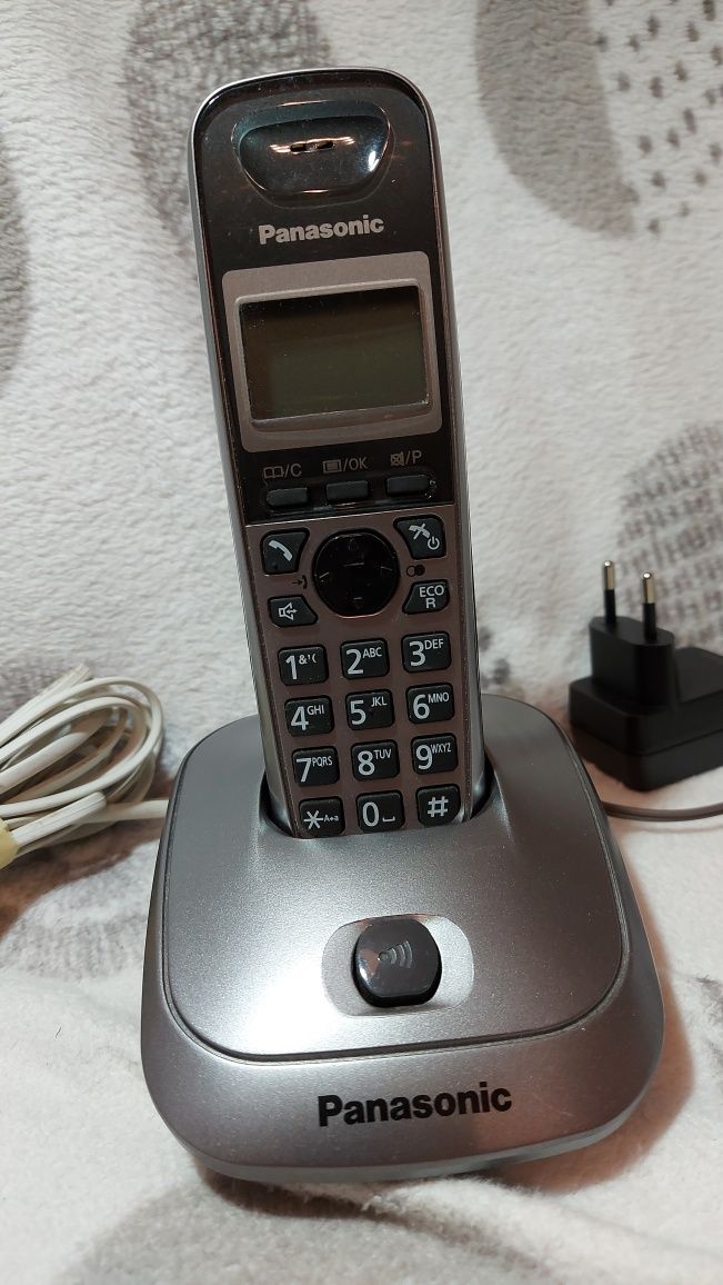 Telefon stacjonarny Panasonic KX-TG2511PD bezprzewodowy