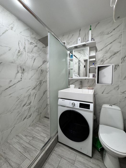 Здається однокімнатна квартира на 3-му поверсі