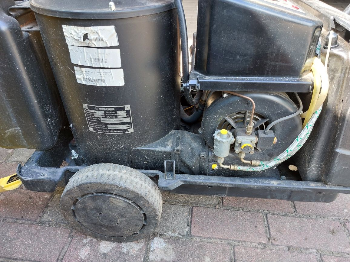 Myjka ciśnjeniowa Karcher  hds 790c