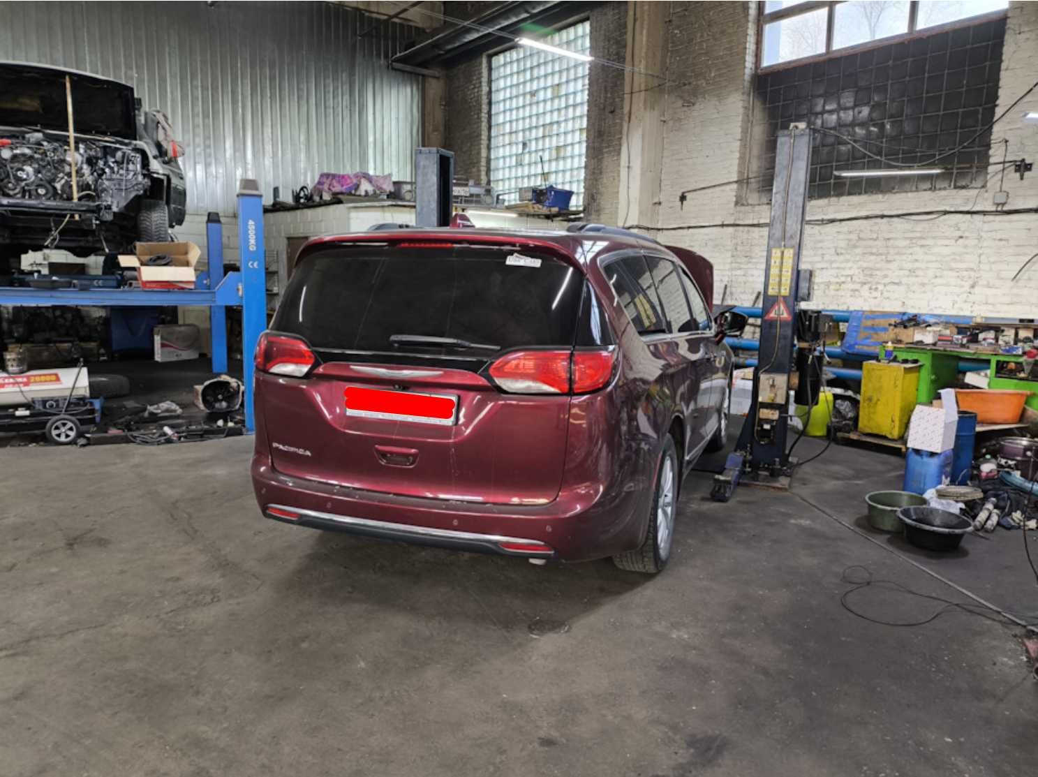 Бампер CHRYSLER PACIFICA Разборка розборка пацифіка пацифик
