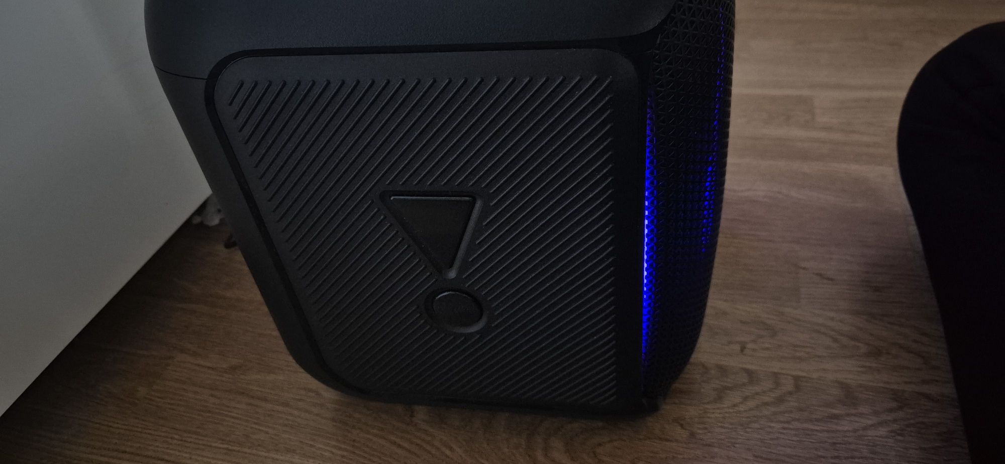 Sprzedam jbl partybox encore full wersja stan bdb