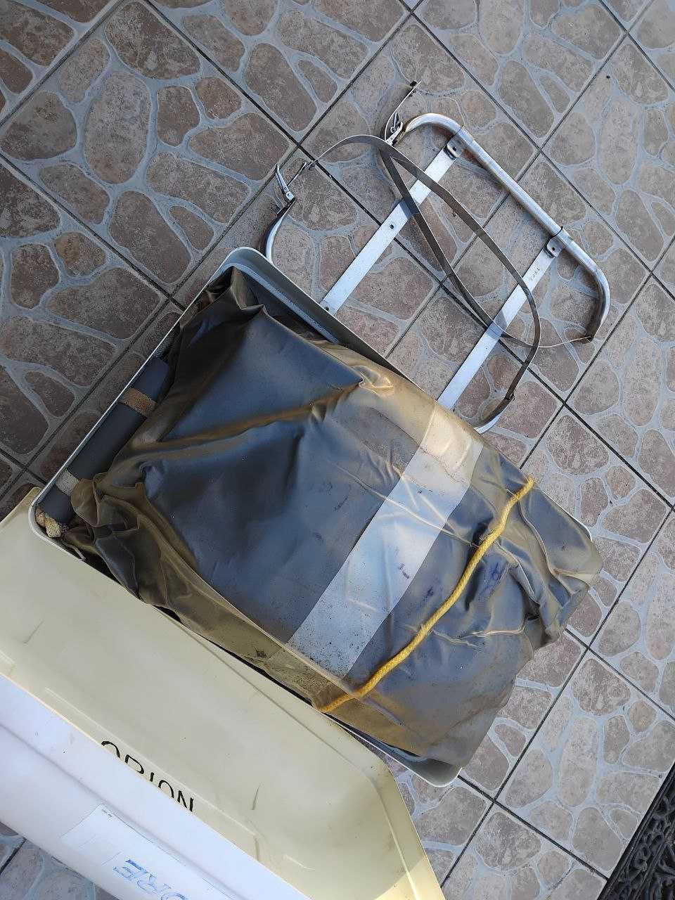 Tratwa ratunkowa ze stelażem Plastimo, 6 osób