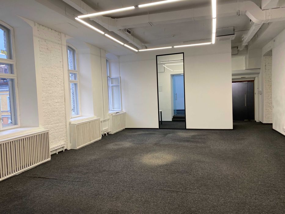 СПП 25% Світло завжди! Офіс 260 м2 вул. Володимирська 10 Майдан 10 хв.