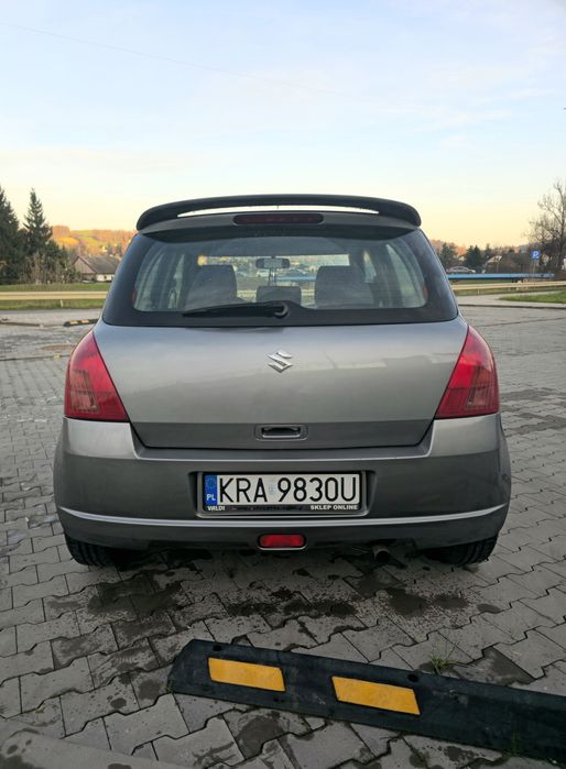 Suzuki Swift 1.3 92 KM • 2005 r. • 152 tys. km • Benzyna