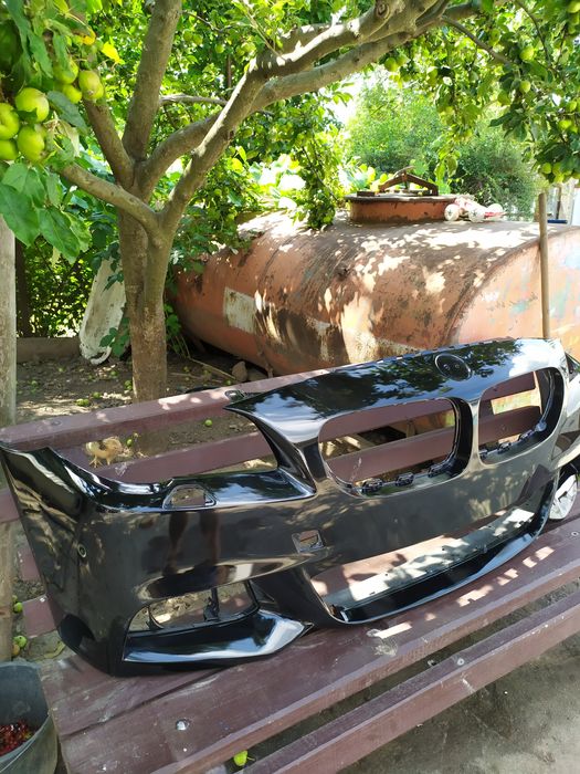 Продам бампер передний м