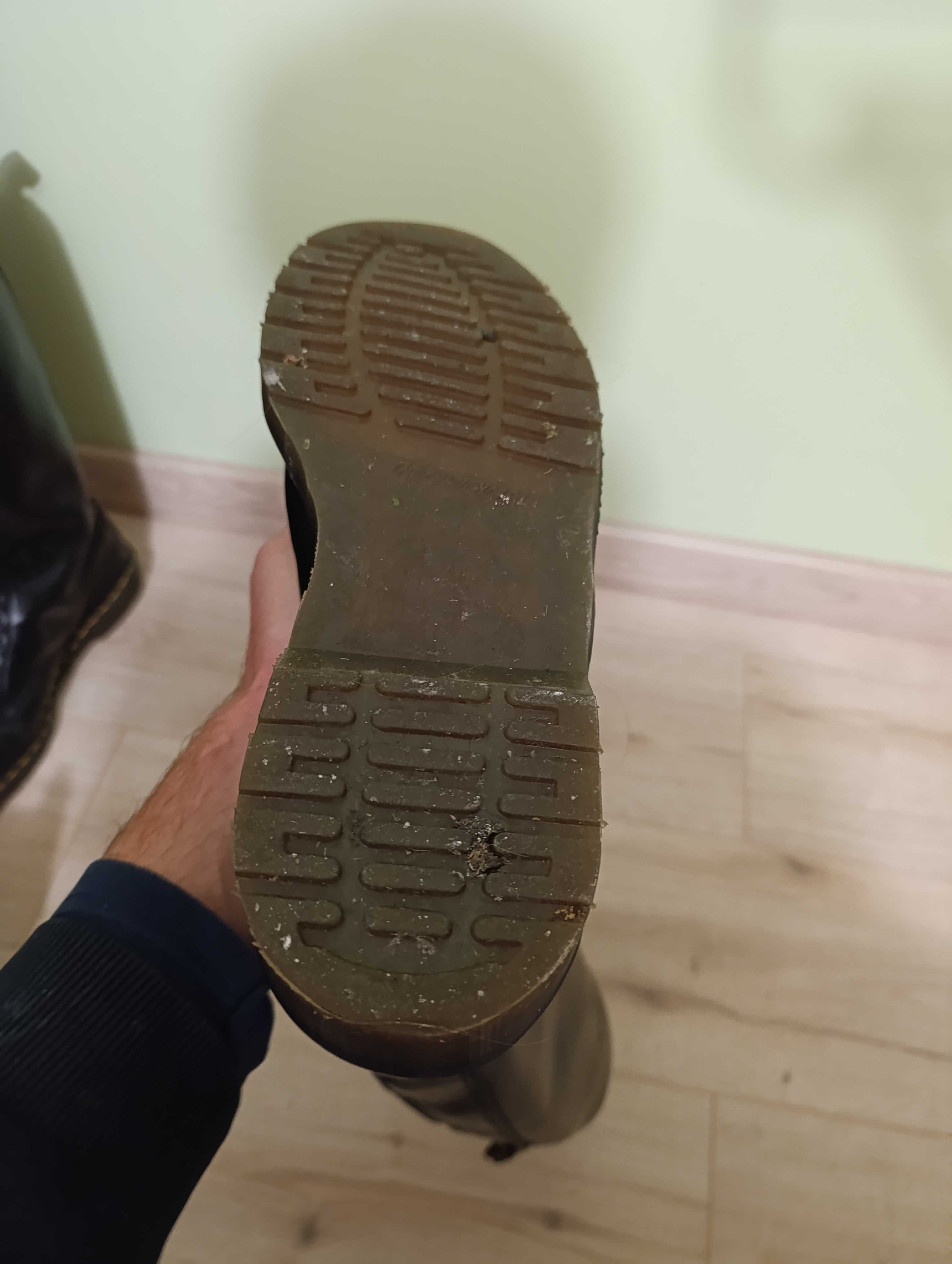 Glany Dr.Martens 20