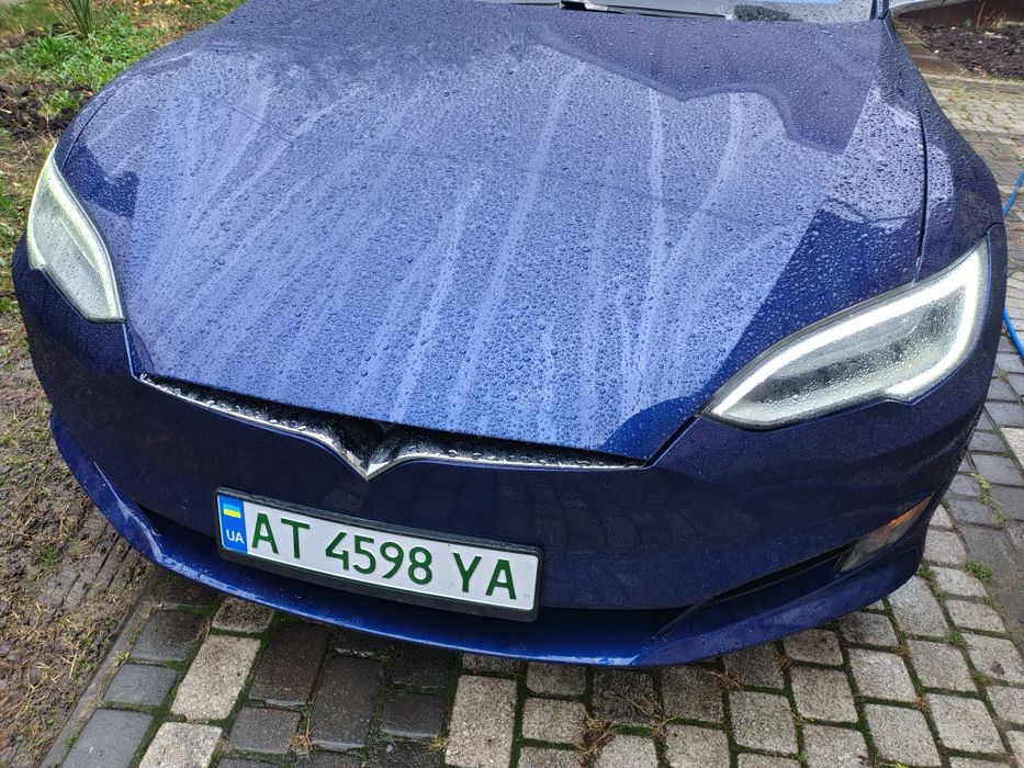 Tesla model S 2016
