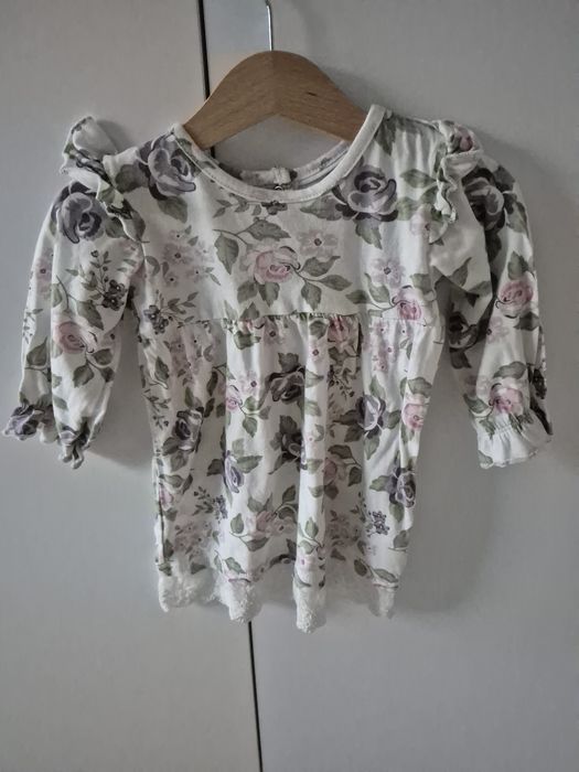 Sukienka w kwiatki jak newbie 74/80