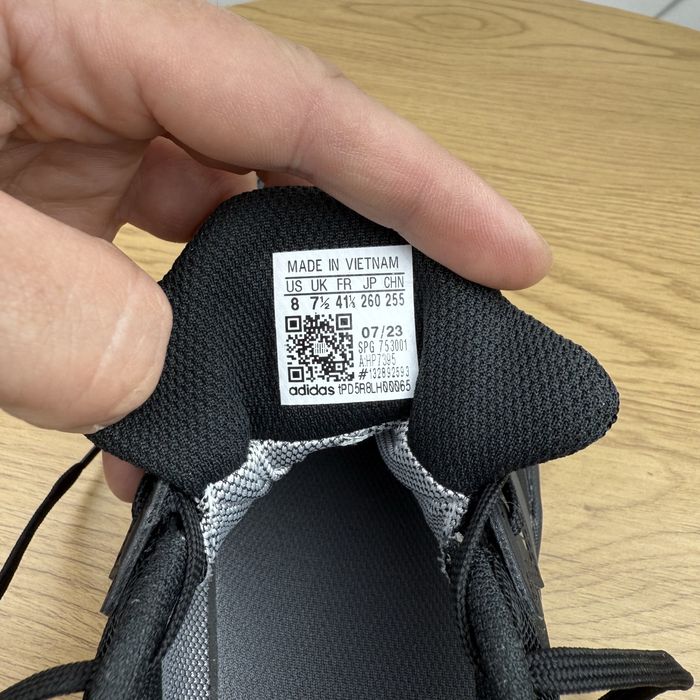 Нові оригінальні кросівки ADIDAS TERREX AX4 GTX