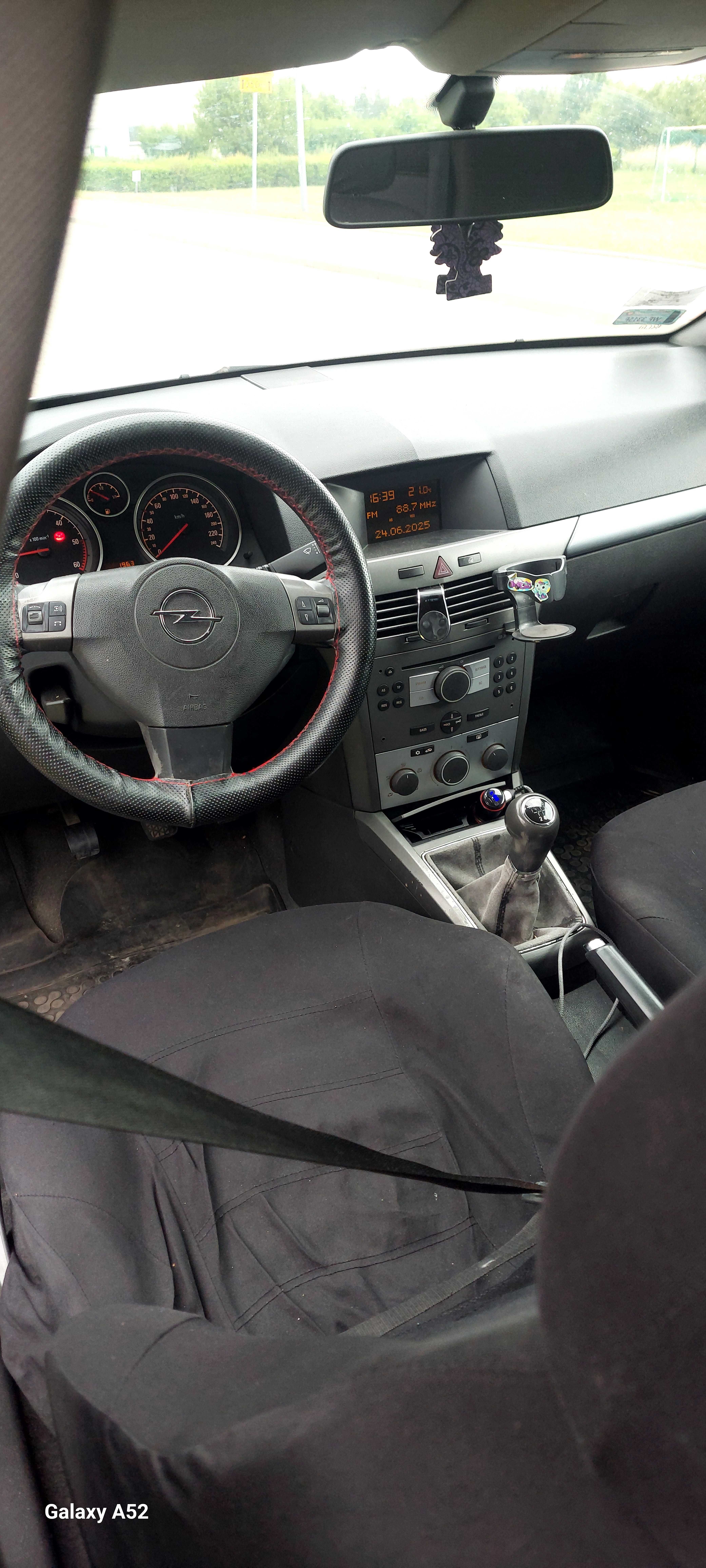 Opel Astra h 1.7 cdti