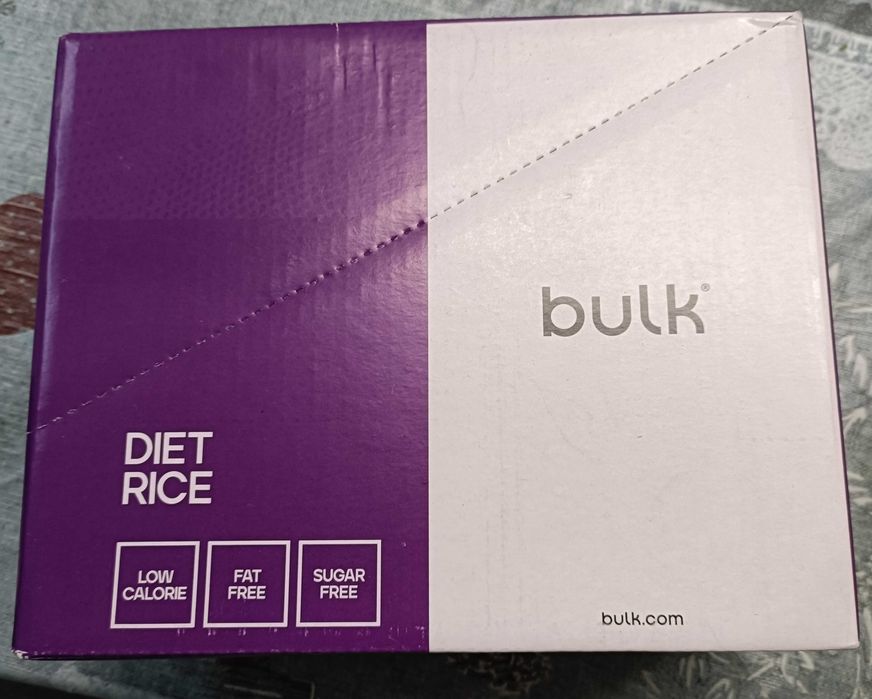 Diet noodles, diet Rice caixa fechada com 6 pacotes cada 5 euros cada