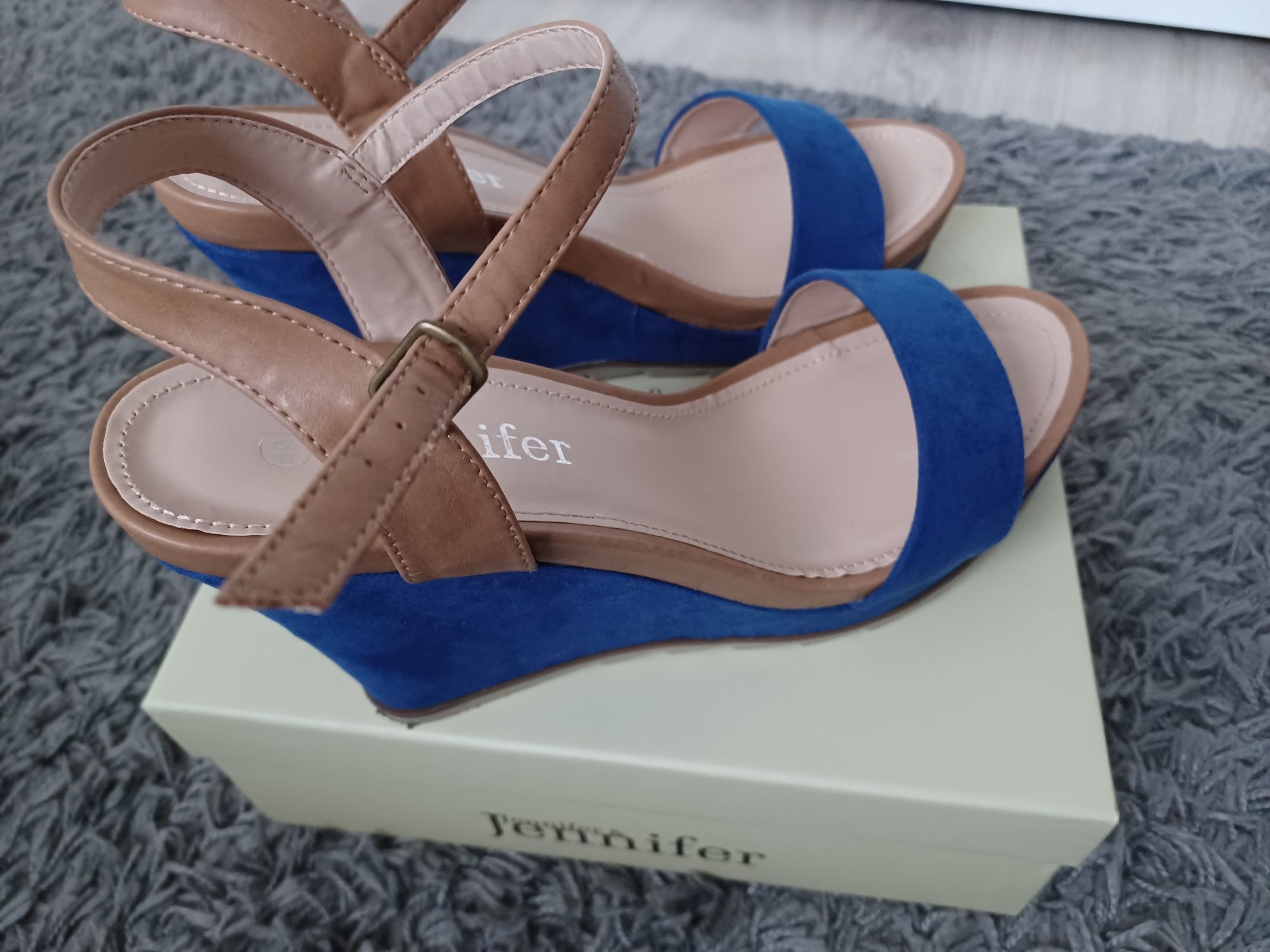 Buty sandały na koturnie niebieskie chabrowe r. 40