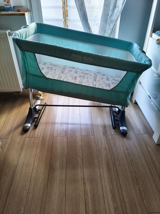 Dostawką z funkcją kołyski Milly Mally