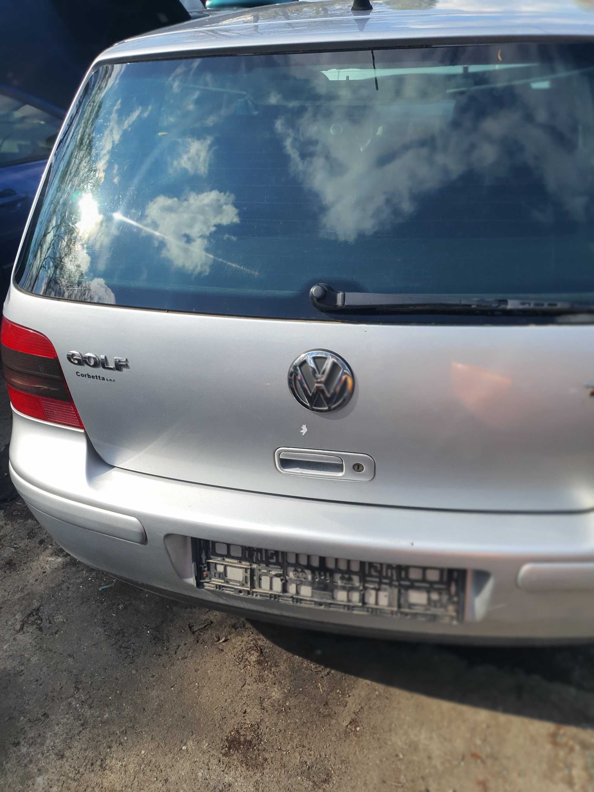 Szyba klapy bagaznika VW Golf 4