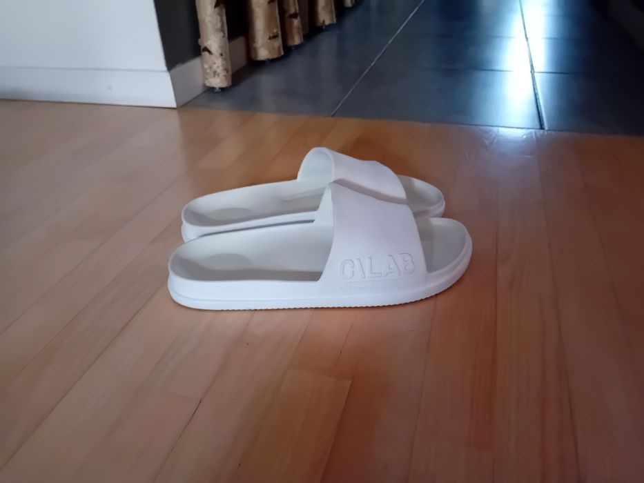 Croop klapki 42 unisex profilowane