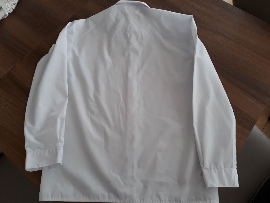 Koszula biała chłopięca z długim rękawem rozmiar 140cm
