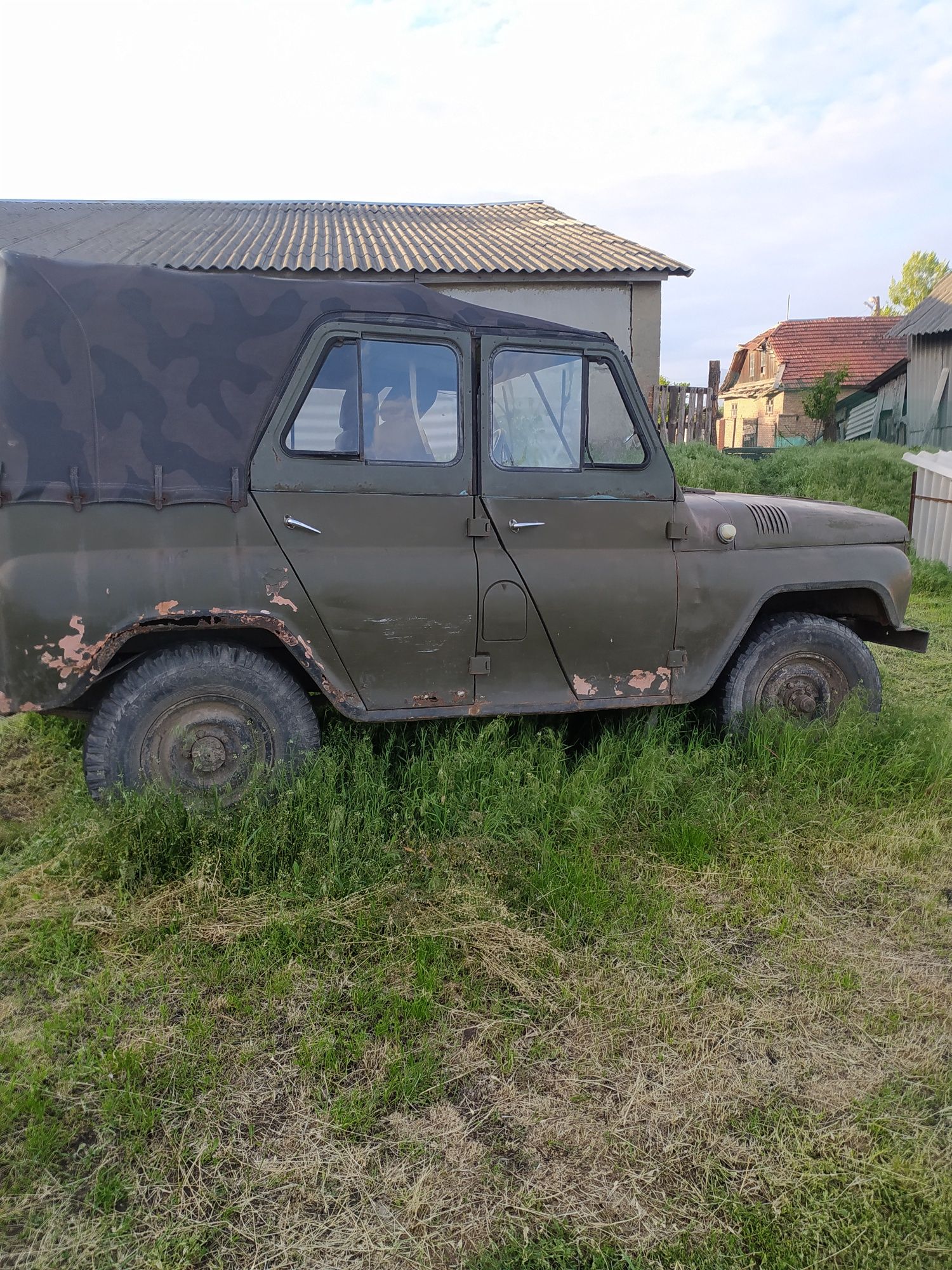 Продам боба на ходу