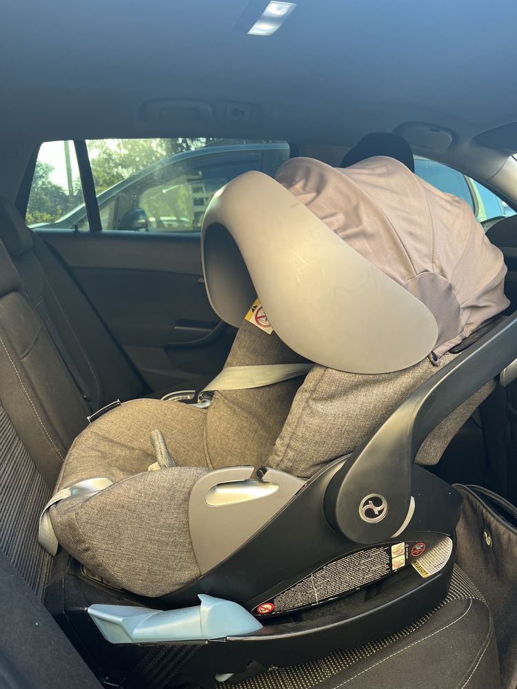 Автокрісло cybex  з системою ізофікс та адаптерами