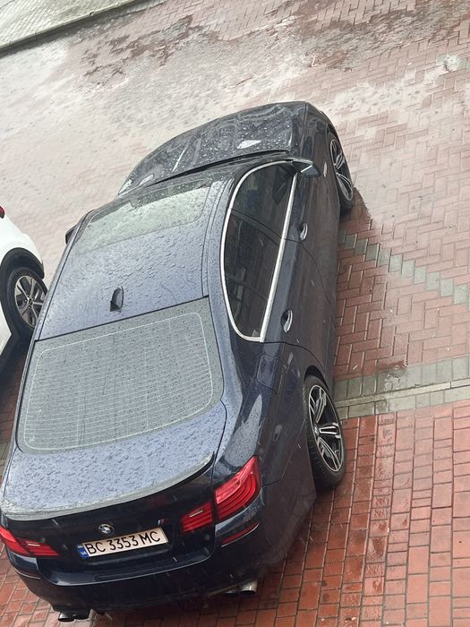 Bmw f10 2011 p.                                         .