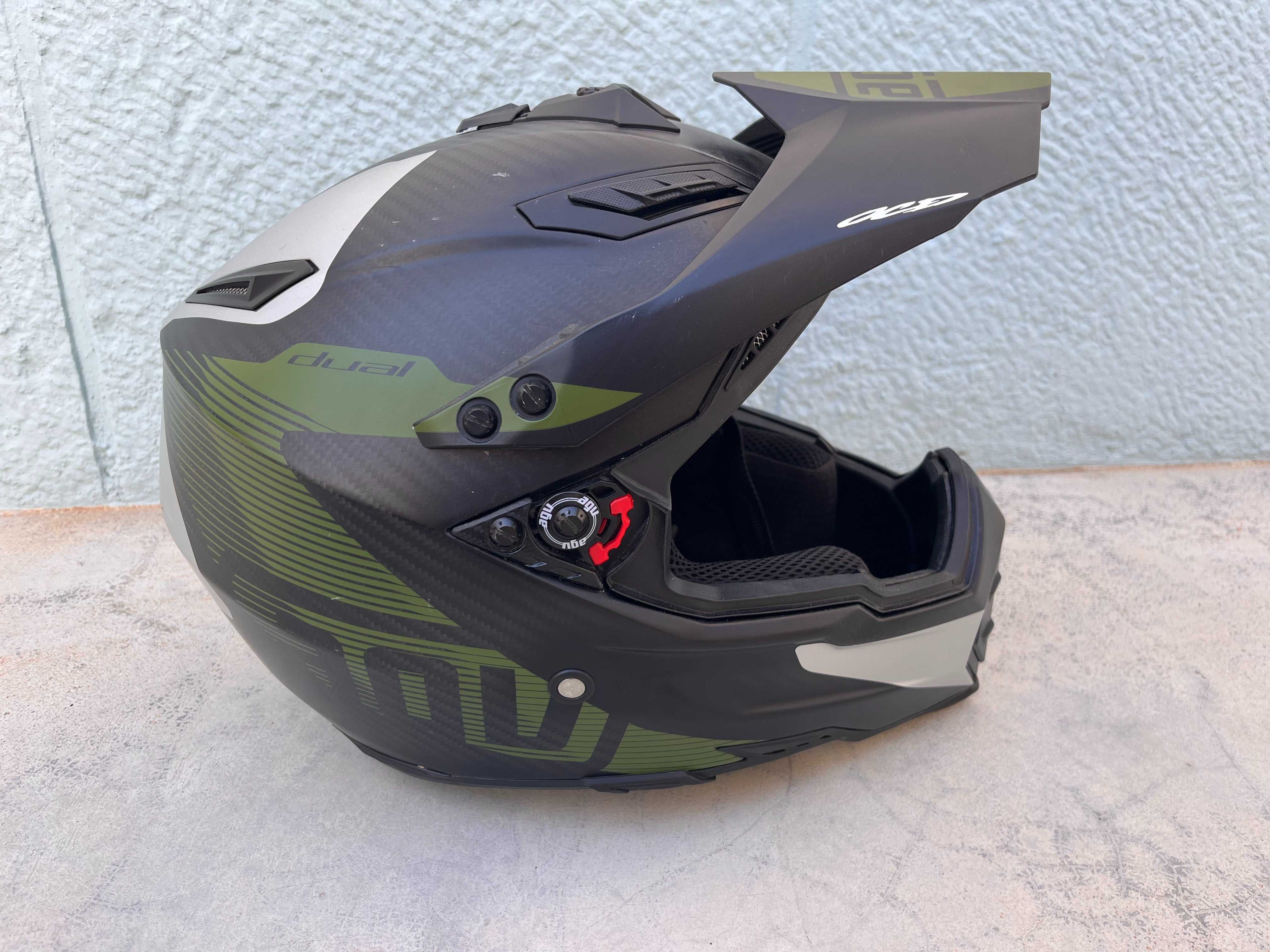 Capacete AGV AX-8 Dual Carbon - Tamanho L - 59/60 cm