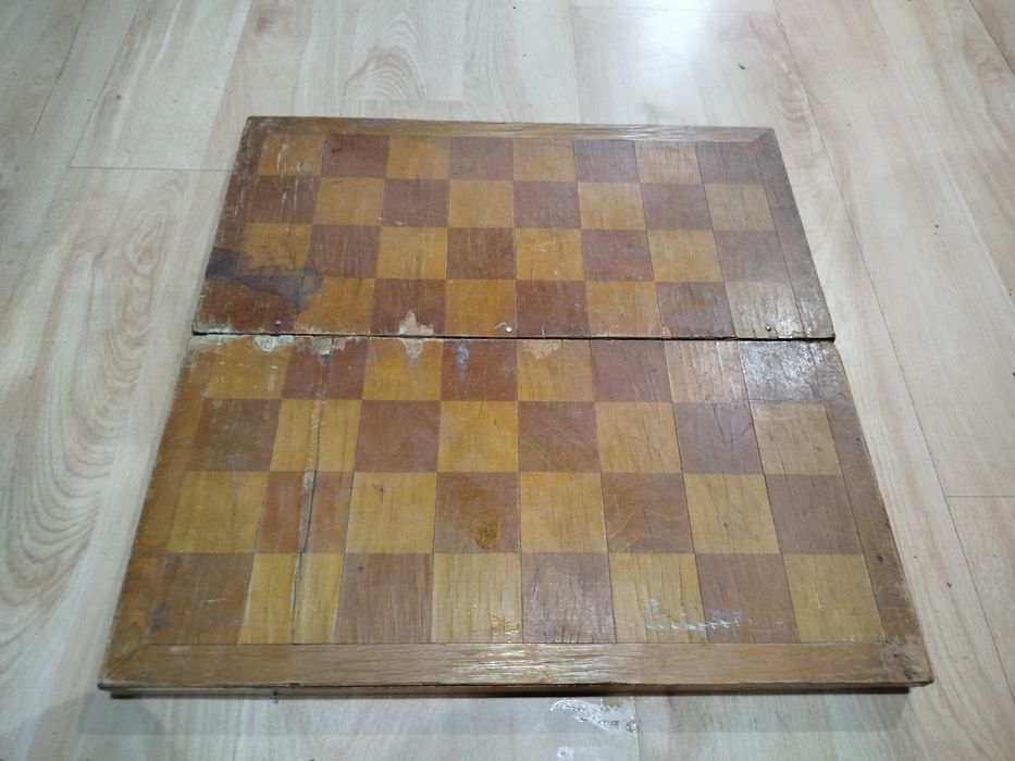 Продам шахматы СССР дерево