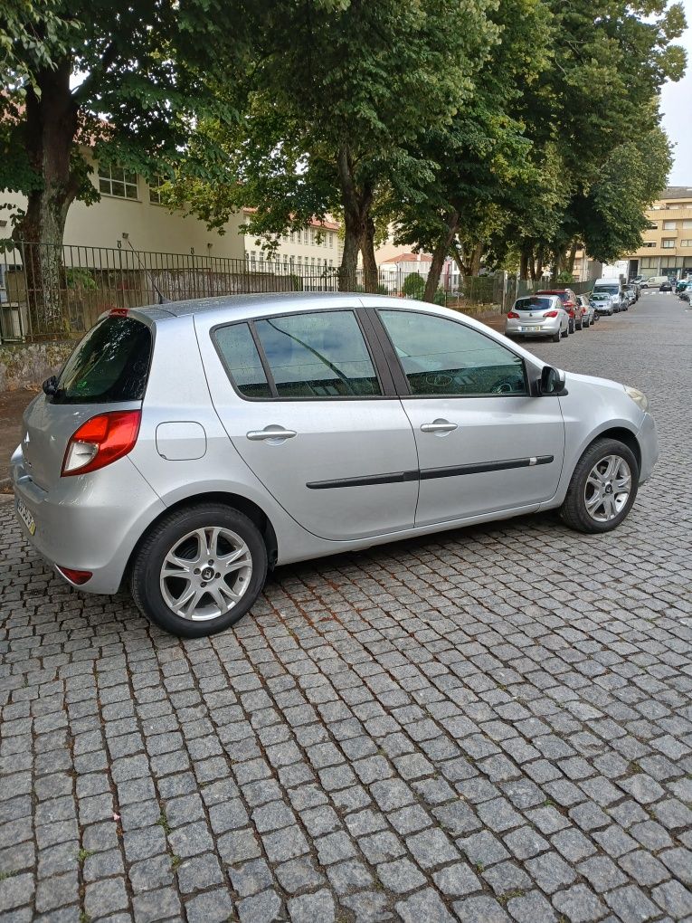 Renault clio 1.5 DCI