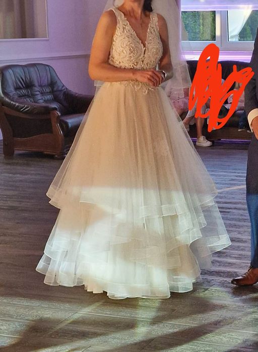 Suknia ślubna roz. M 170cm + 3 cm.