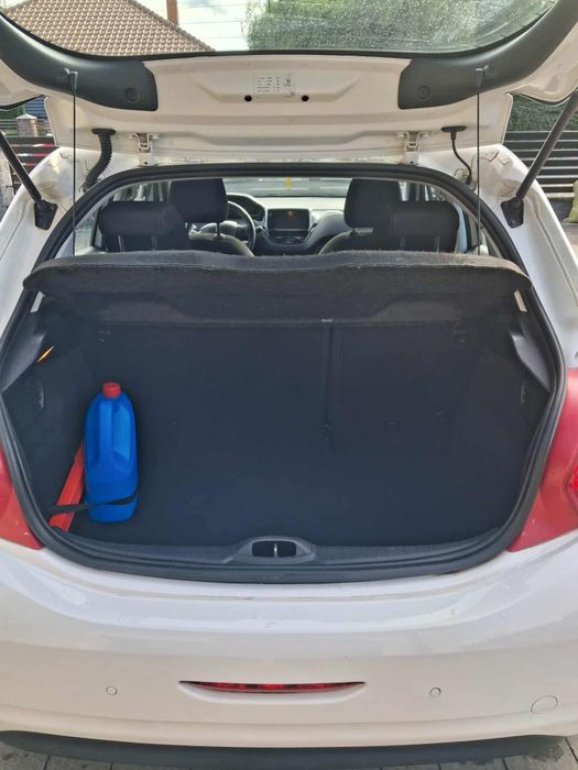 Peugeot 208 1.4 hdi