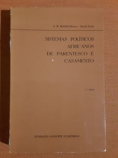 Sistemas Africanos/Geographica: Os Tauaras-O Jogo do Pau-Alfama (1972)