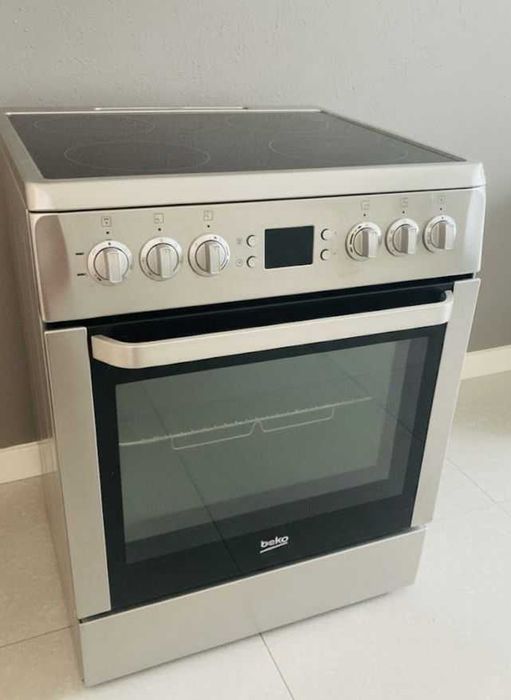 Fogão elétrico com forno