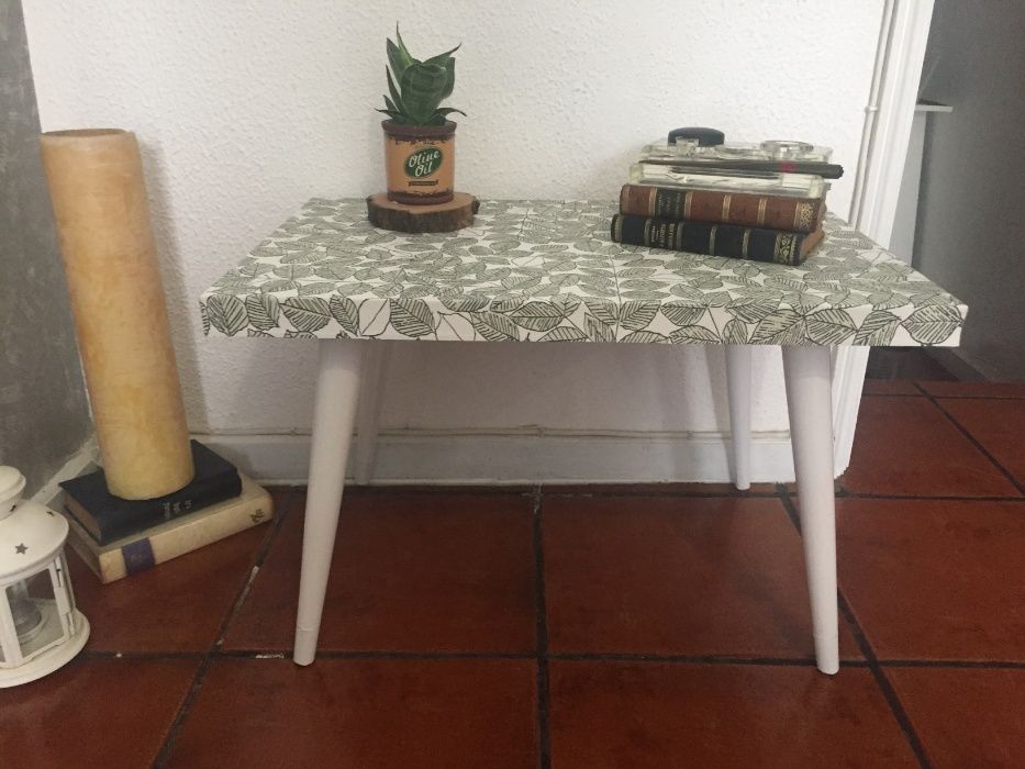 Mesa retro vintage perna de palito