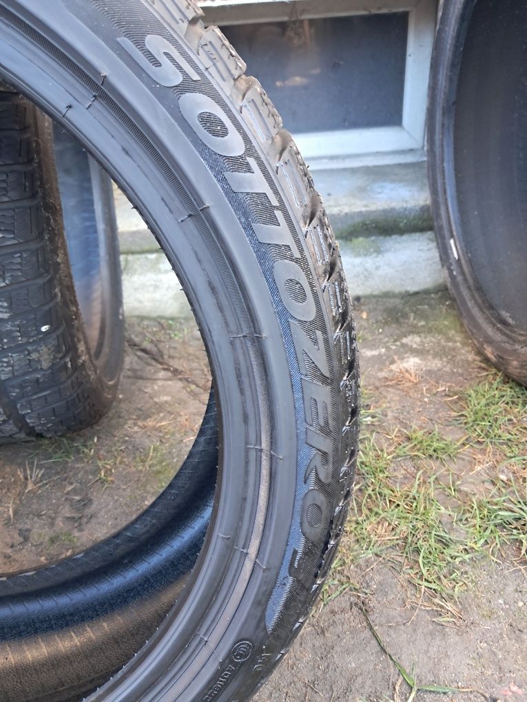 235/40 R18 95V M+S - Pirelli Sottozero 3 Winter - 40tydz2020 ~7,5mm -
