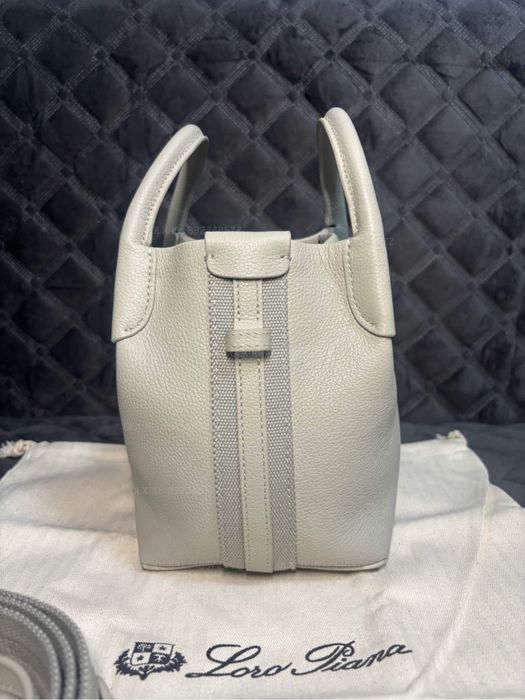 Сумка Loro Piana Micro Bale Bag Лоро Пиано микро байл мини сумка серая