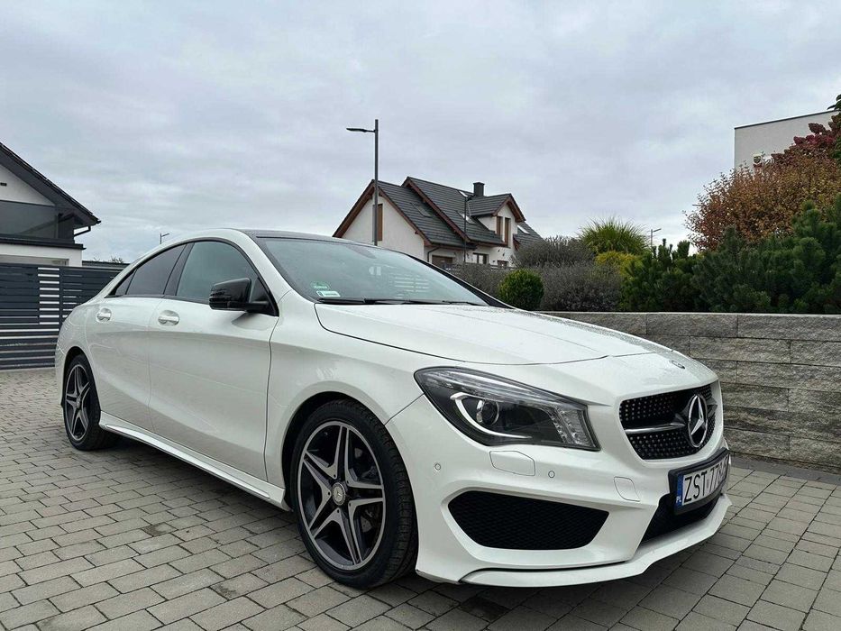Mercedes-Benz CLA 200 AMG Line