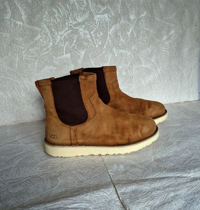 Ботинки  (UGG) размер 43-44