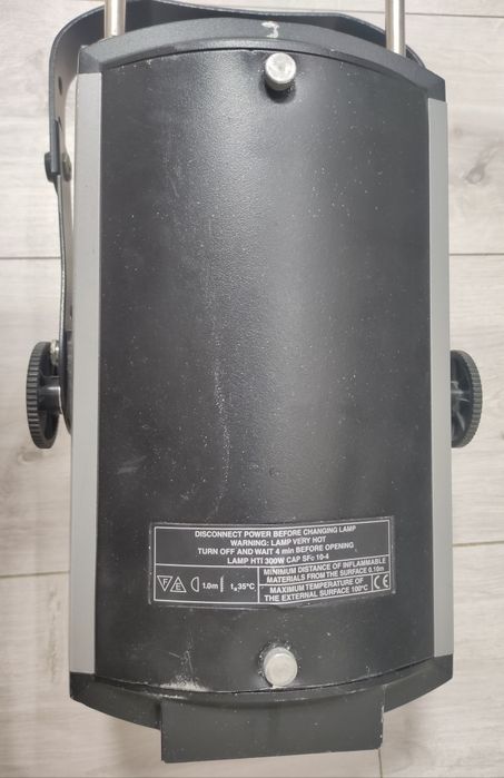 Продам Clay Paky VIP 300 DIA гобо-проектор, студийное освещение