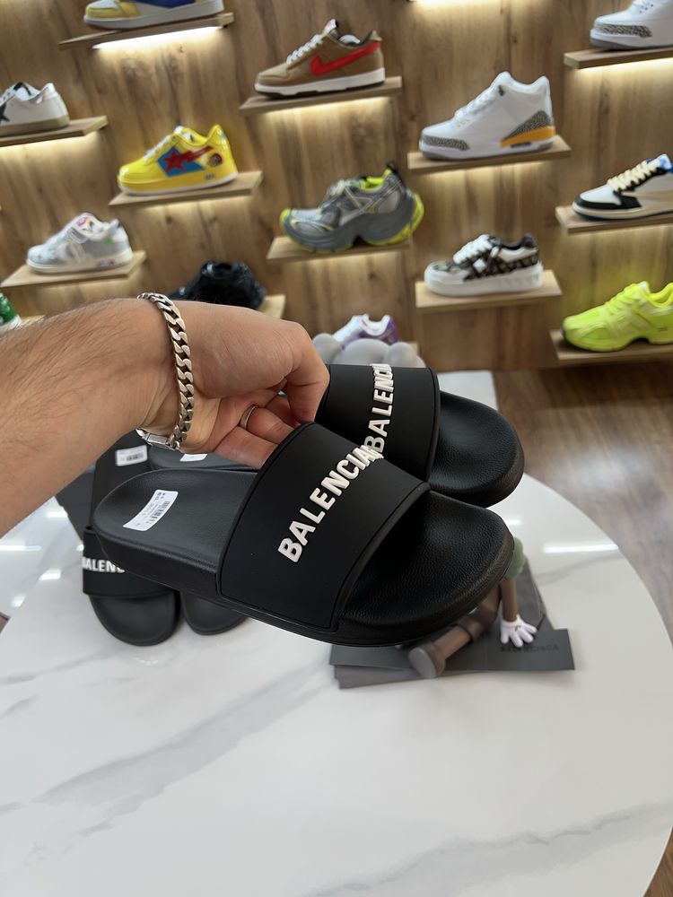 Тапочки Сланці BALENCIAGA Black Logo