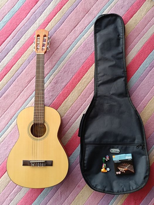 Guitarra clássica Fender 3/4
Acoustic + acessórios