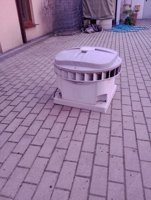 Wyciąg kominowy z wentylatorem