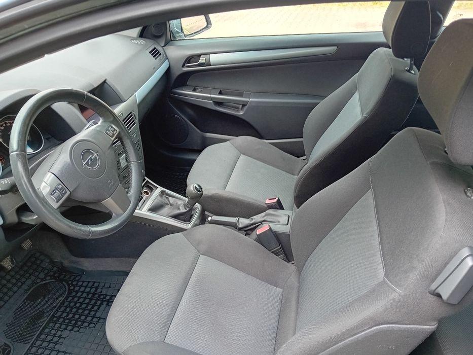 Opel Astra GTC 1.6 Benzyna