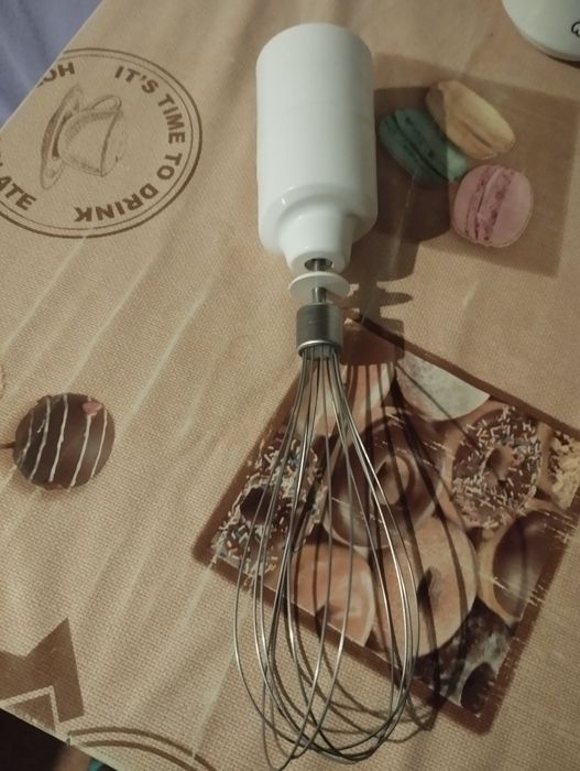 продам чашу и венчик от блендера