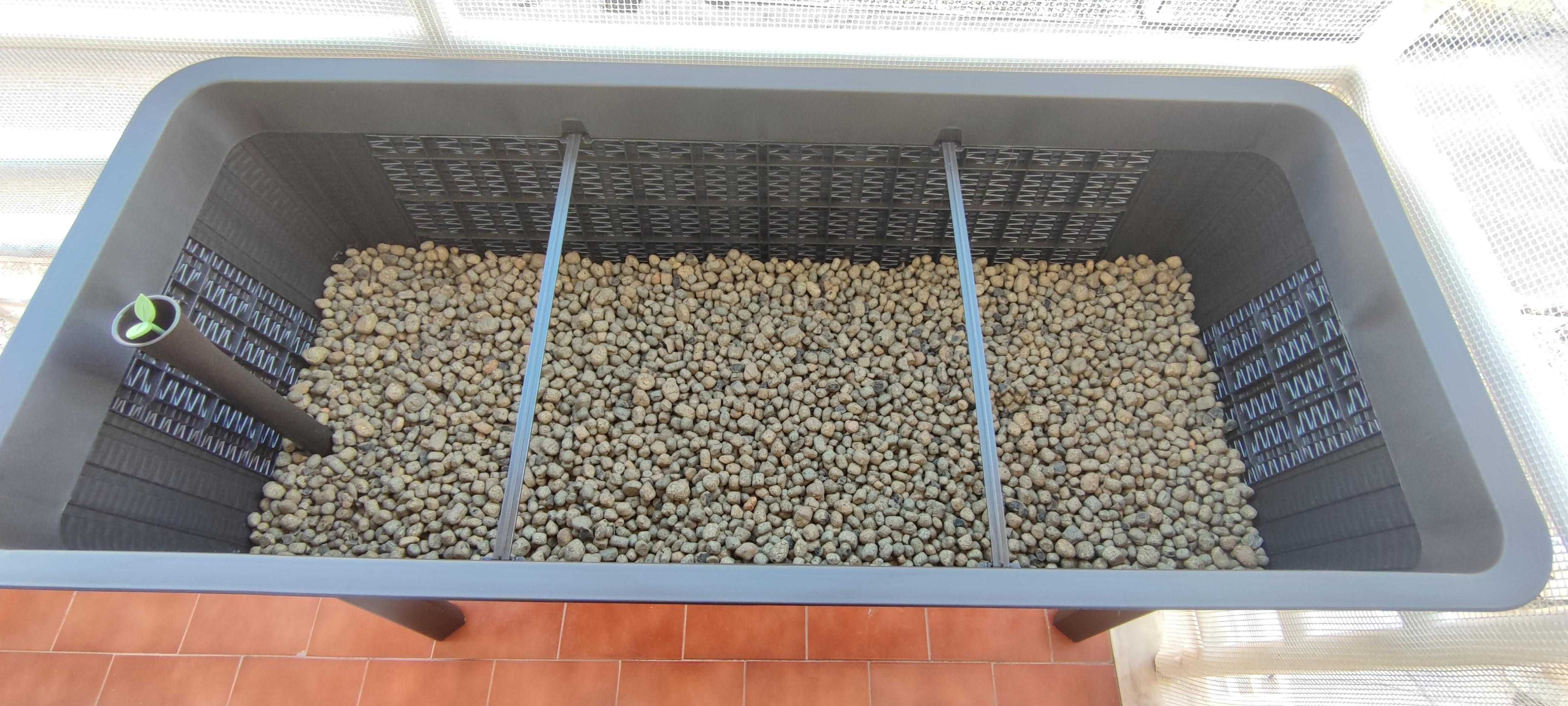 Horta Vertical EASY GROWING 113x48 - Perfeita para Espaços Pequenos!