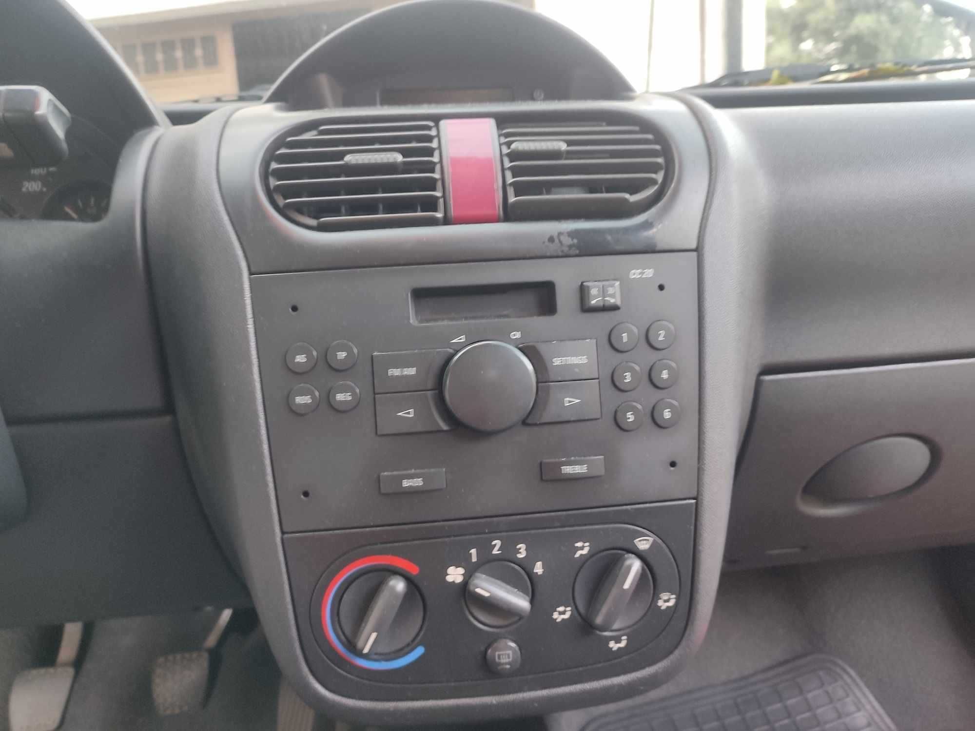 Opel  corsa comercial